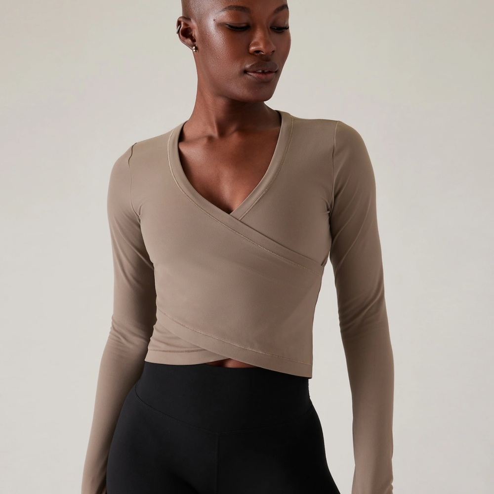 Athleta transcend wrap long sleeve top
